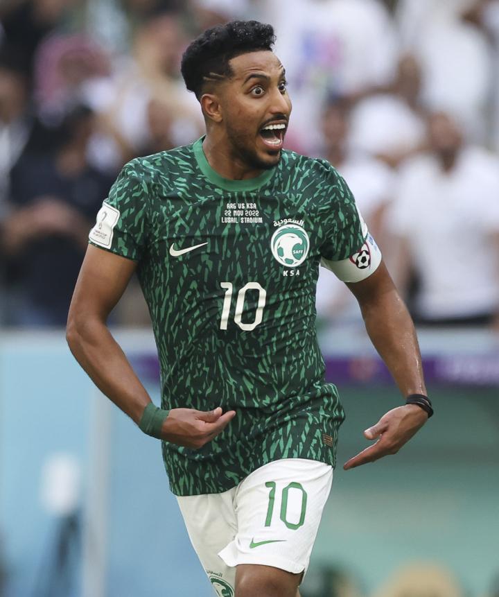 一名高水准 一名高水准