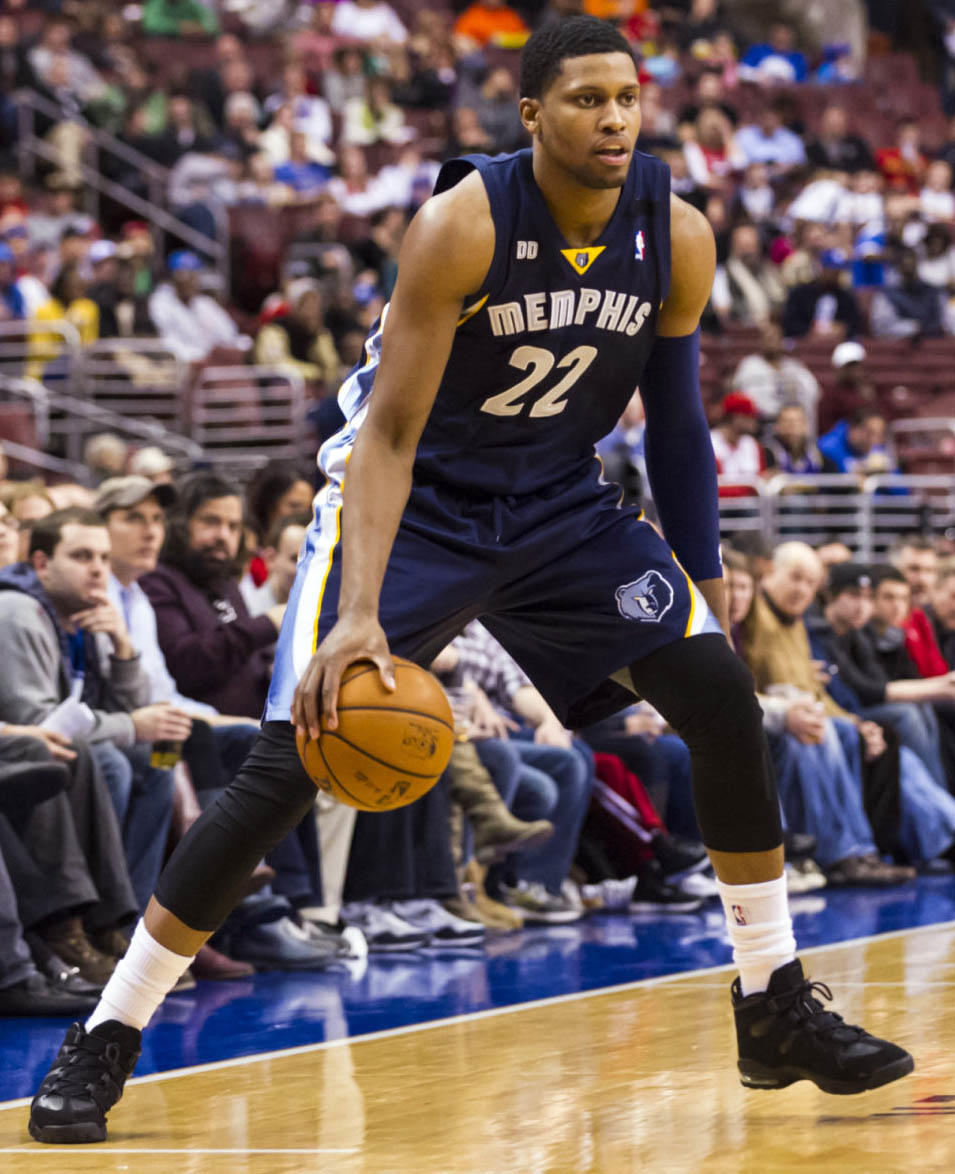 身体对抗强 身体对抗强