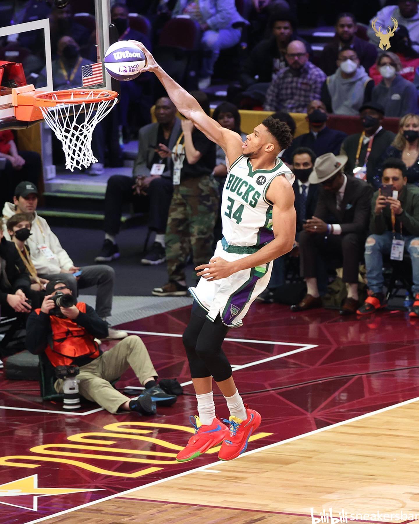 的配合恰如 的配合恰如