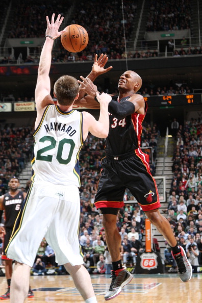 赛的激烈竞 赛的激烈竞