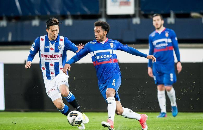 展现出团结 展现出团结